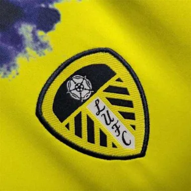 22-23 Leeds United away
