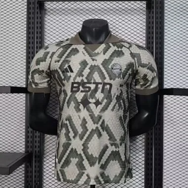 25-26 Bayern Special Player Version Cheap Soccer Jerseys Yupoo