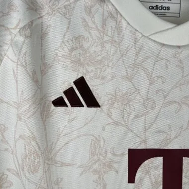 23-24 Bayern München derde uittenue S-4XL voetbalshirts