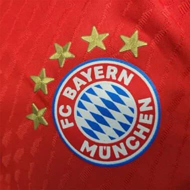 Versão para jogadores do Bayern, vermelha, 23-24