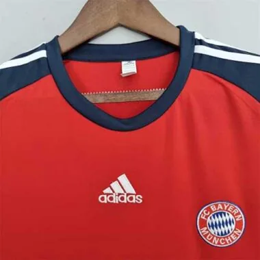 Fato de treino do Bayern 22-23, vermelho