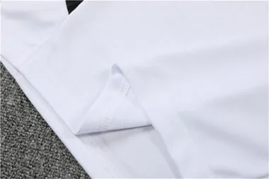 Equipamento de treino do Bayern 22-23, branco