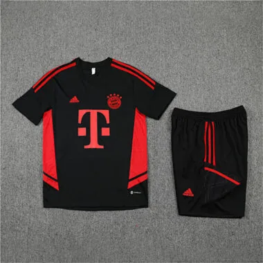 22-23 Bayern Training Kit Black