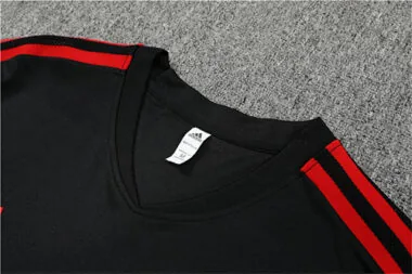 22-23 Bayern Training Kit Black