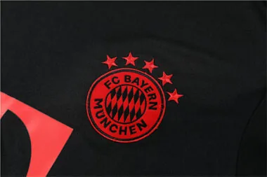 22-23 Bayern Training Kit Black
