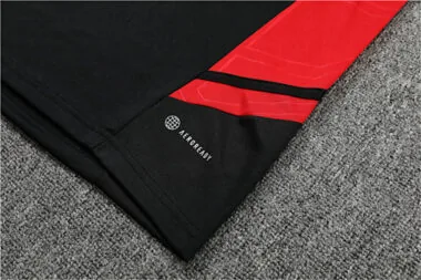 22-23 Bayern Training Kit Black