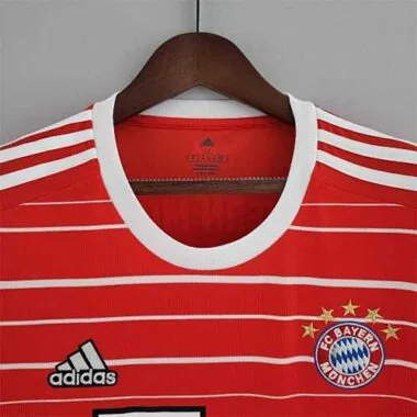 22-23 Bayern home 7