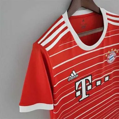 22-23 Bayern home 7