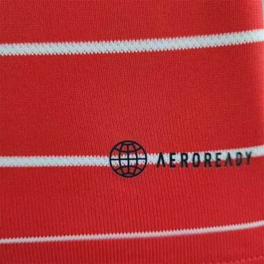 22-23 Bayern home 7