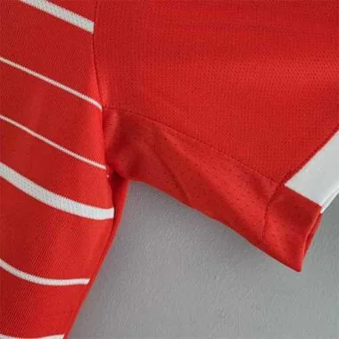 22-23 Bayern home 7