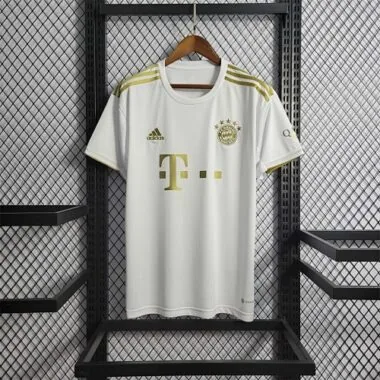 22-23 Bayern away