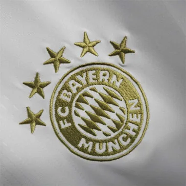 22-23 Bayern away