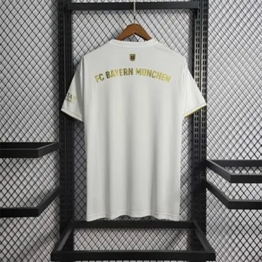 22-23 Bayern away