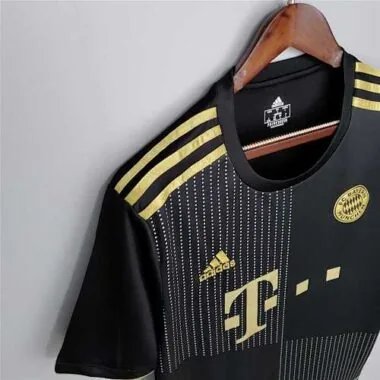 21-22 Bayern Munich away