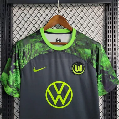 23-24 Deslocado a Wolfsburg
