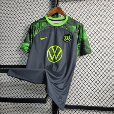 23-24 Deslocado a Wolfsburg