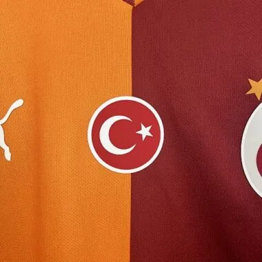 25-26 Galatasarays Home Kit S-2XL Cheap Football Jersey Wholesale Yupoo