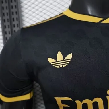 25-26 Player Real Madrid Black Gold Special Edition Kit Cheap Football Jersey Wholesale Yupoo