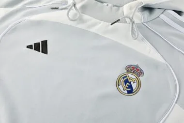 25-26 Sudaderas con capucha del Real Madrid, equipaciones de entrenamiento, chándales, chaquetas, camisetas de fútbol baratas, venta al por mayor, Yupoo