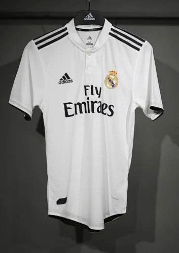 18-19 Retro Player Real Madrid Home Kit Cheap Football Jersey Wholesale Yupoo