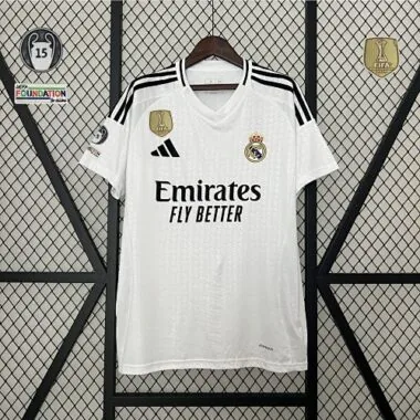 Thuis Tenue van Real Madrid uit 24-25 met allerlei emblemen