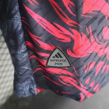 Camisa do Real Madrid «Red Dragon» Edição Especial, Versão de Jogador, 24-25