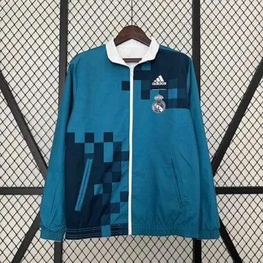 Chaqueta tipo gabardina reversible del Real Madrid 23-24, blanca y azul, con dos caras