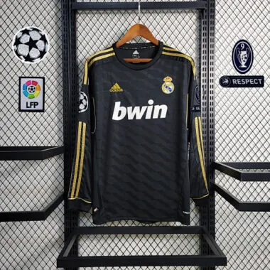 11-12 Real Madrid, maglia da trasferta nera a maniche lunghe
