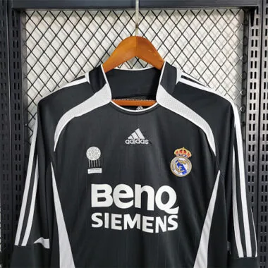 06-07 Real Madrid third away Long Sleeve