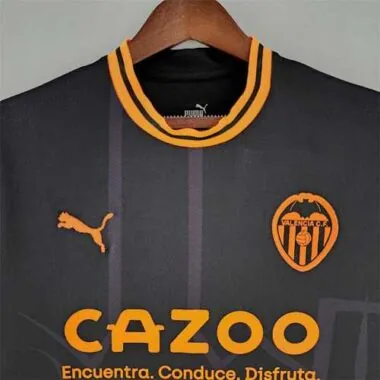 22-23 Valencia away