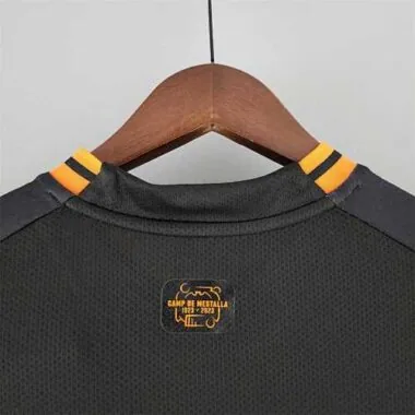 22-23 Valencia away