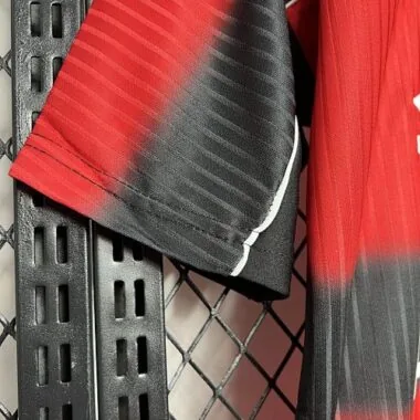 Camiseta retro del Flamengo de la temporada 97-98 (equipo local)