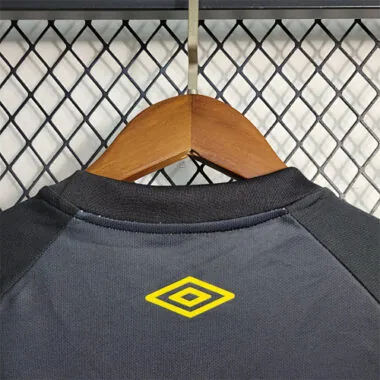 Equipamento infantil da Recife para jogos em casa, 23-24