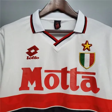 93-94 AC Milan (fora de casa)