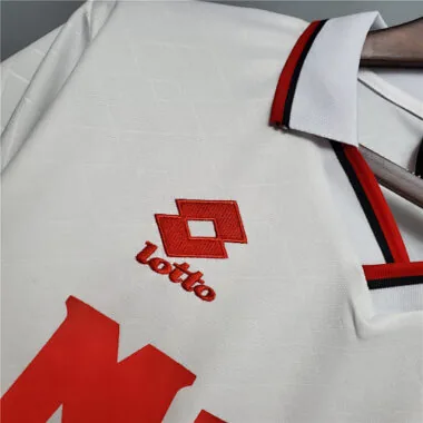 93-94 AC Milan (fora de casa)