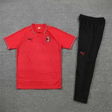 Polo do AC Milan com riscas vermelhas