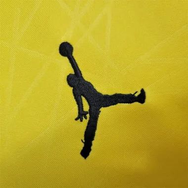 23-24 Equipamento de treino amarelo do PSG