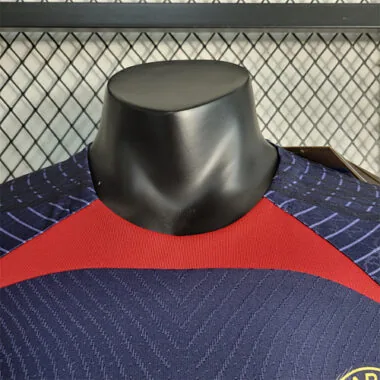 Fato de treino do PSG 23-24, versão para jogador