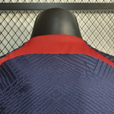 Fato de treino do PSG 23-24, versão para jogador
