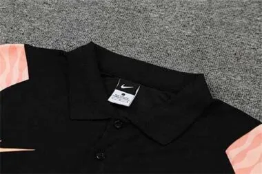 PSG-poloshirt met zwarte en roze mouwen