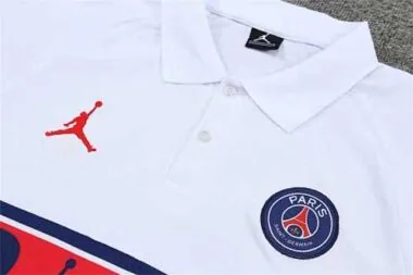 Polo Jordan PSG branco com vermelho
