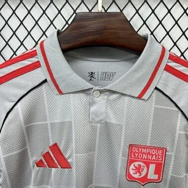 25-26 Lyon: tercera equipación de visitante. Camiseta de fútbol barata al por mayor en Yupoo