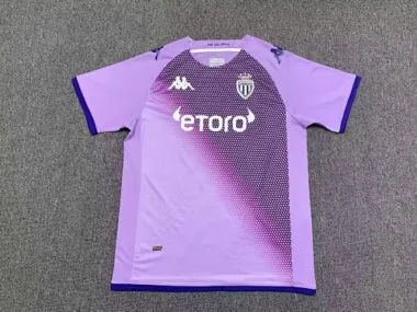 22-23 Mónaco, terceiro fora de casa