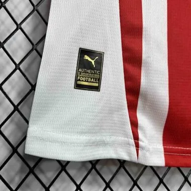 Camisa feminina do equipamento de casa do Chivas 24-25