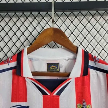 06-07 Retro Chivas Home
