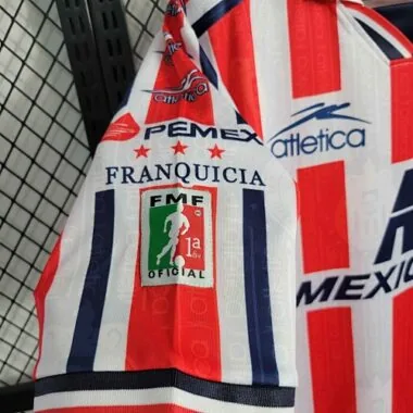 06-07 Retro Chivas Home