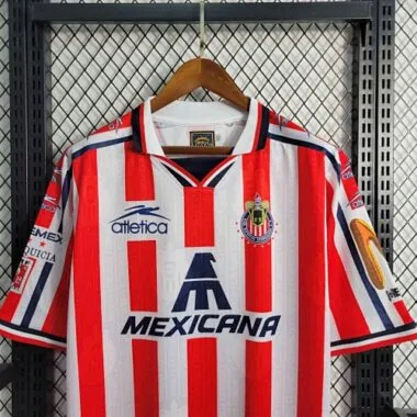 06-07 Retro Chivas Home
