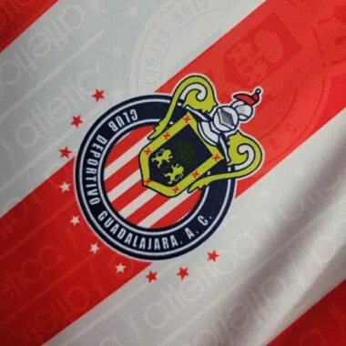 06-07 Retro Chivas Home
