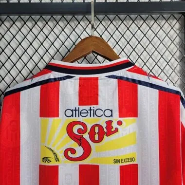 06-07 Retro Chivas Home