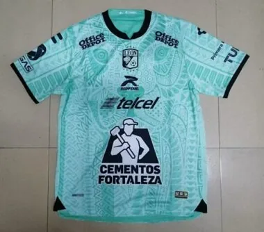 22-23 Leon third away